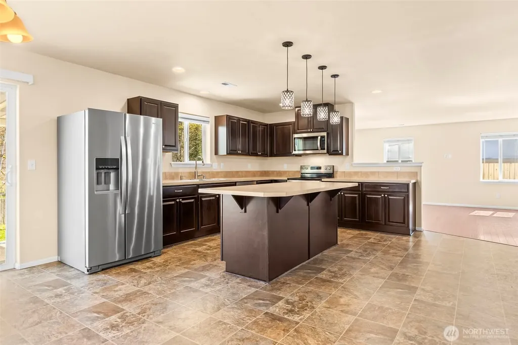 1408 Daffodil Avenue NE Orting WA 98360