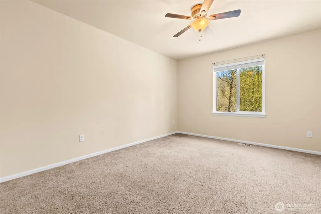 1408 Daffodil Avenue NE Orting WA 98360