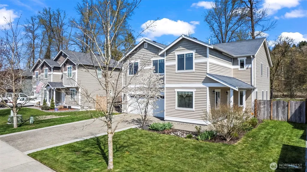 1408 Daffodil Avenue NE Orting WA 98360