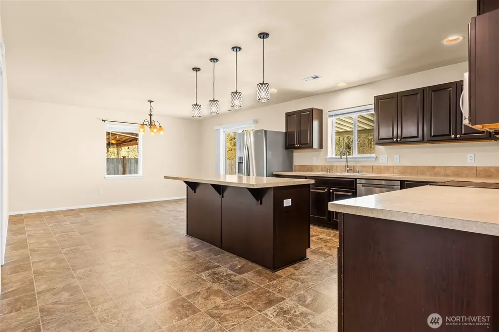1408 Daffodil Avenue NE Orting WA 98360