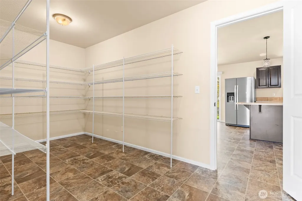 1408 Daffodil Avenue NE Orting WA 98360