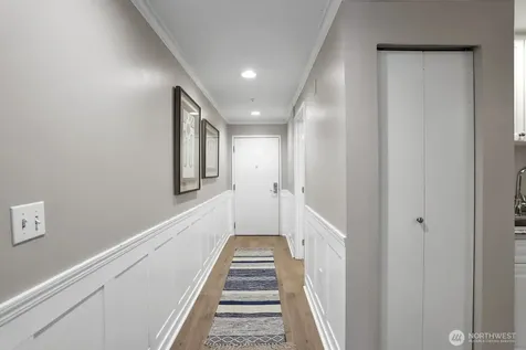 321 10th Avenue S Seattle WA 98104