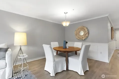 321 10th Avenue S Seattle WA 98104