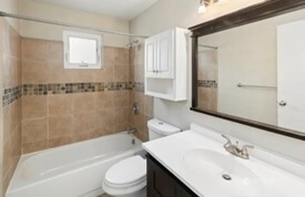 4226 Dayton Avenue N Seattle WA 98103