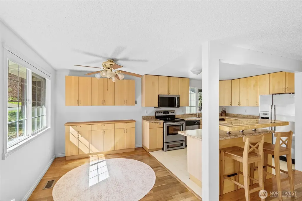 2138 SW 305th Street Federal Way WA 98023