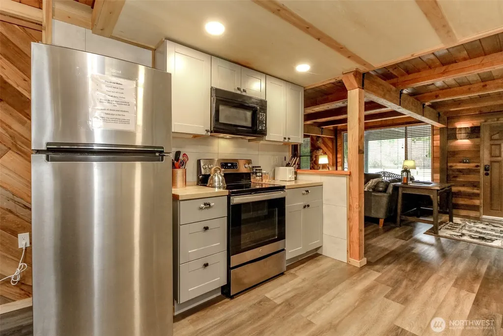101 Mountain View Drive Ashford WA 98304