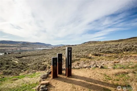 375 Ravenwing Lane Malaga WA 98828