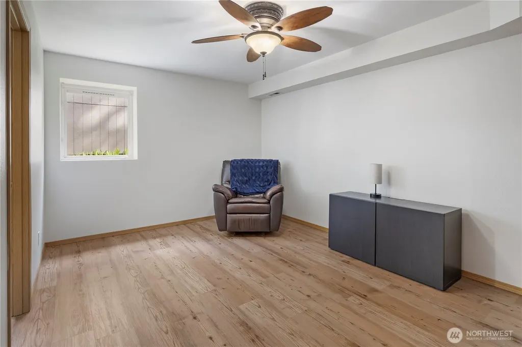 6352 24th Avenue SW Seattle WA 98106