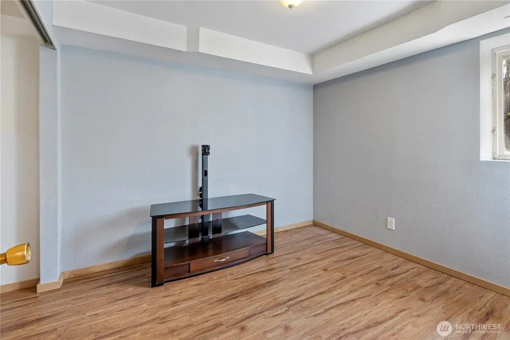 6352 24th Avenue SW Seattle WA 98106