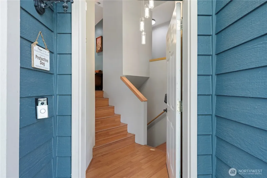 6352 24th Avenue SW Seattle WA 98106