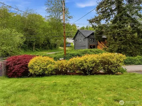 6352 24th Avenue SW Seattle WA 98106