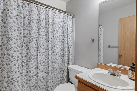 6352 24th Avenue SW Seattle WA 98106