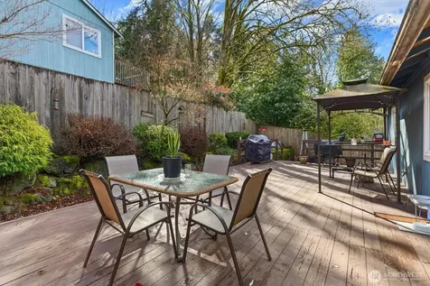 6352 24th Avenue SW Seattle WA 98106