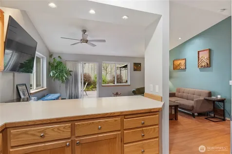 6352 24th Avenue SW Seattle WA 98106