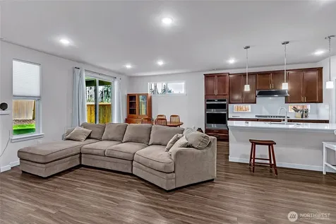 18111 134th Avenue E Puyallup WA 98374