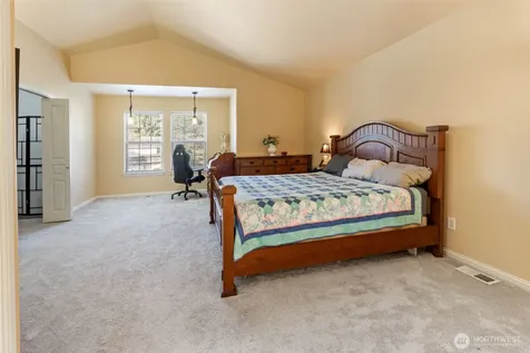 37815 21st Court S Federal Way WA 98003