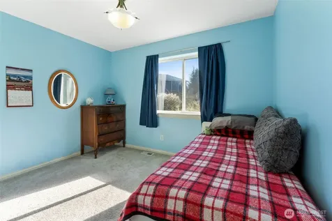 37815 21st Court S Federal Way WA 98003