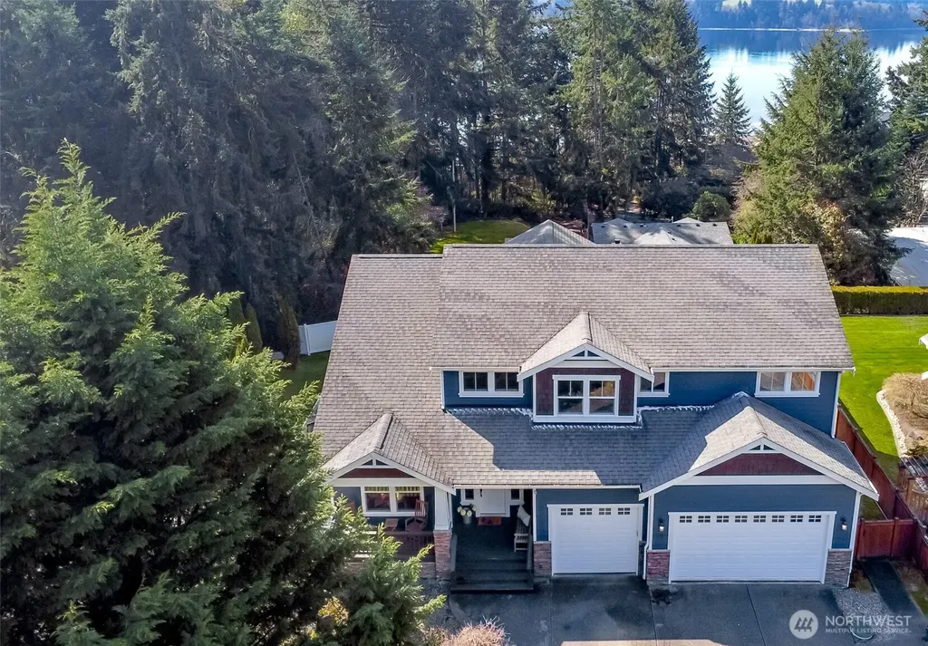 1094 Potlatch Drive Fox Island WA 98333