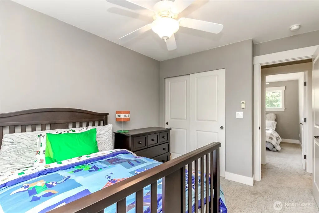 1094 Potlatch Drive Fox Island WA 98333
