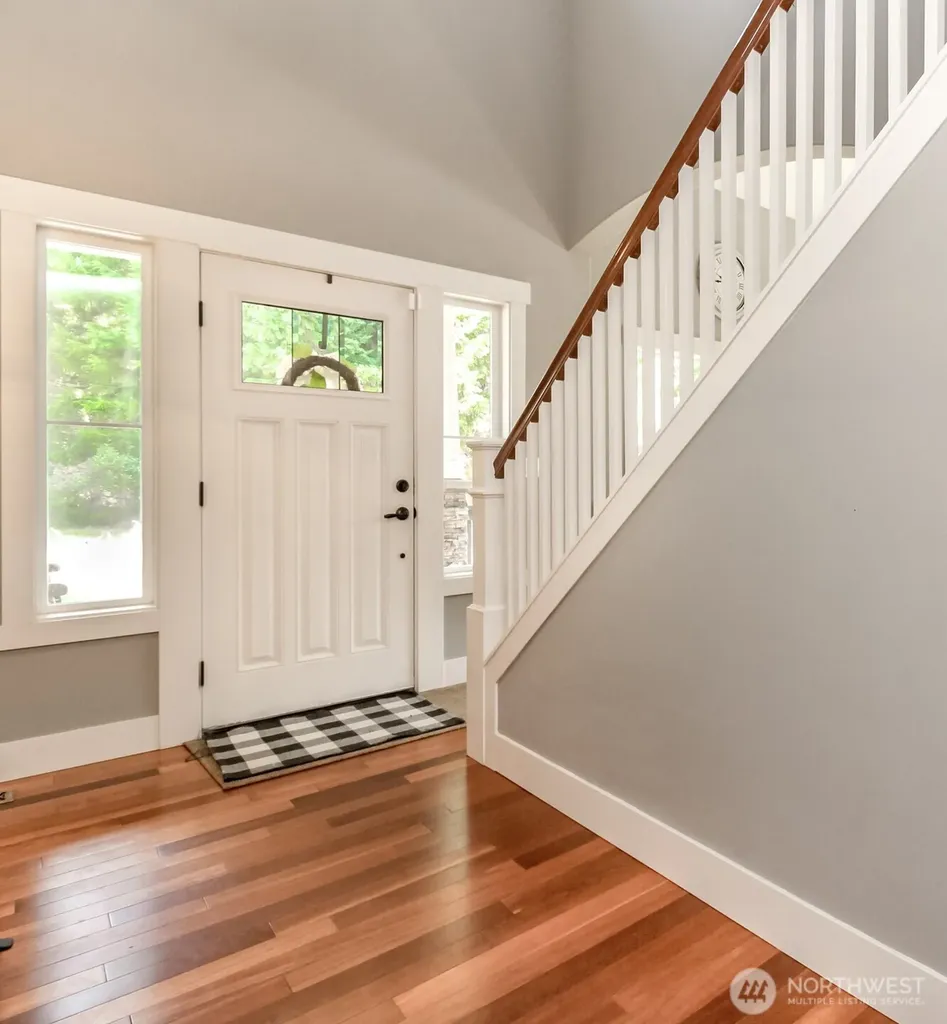 1094 Potlatch Drive Fox Island WA 98333