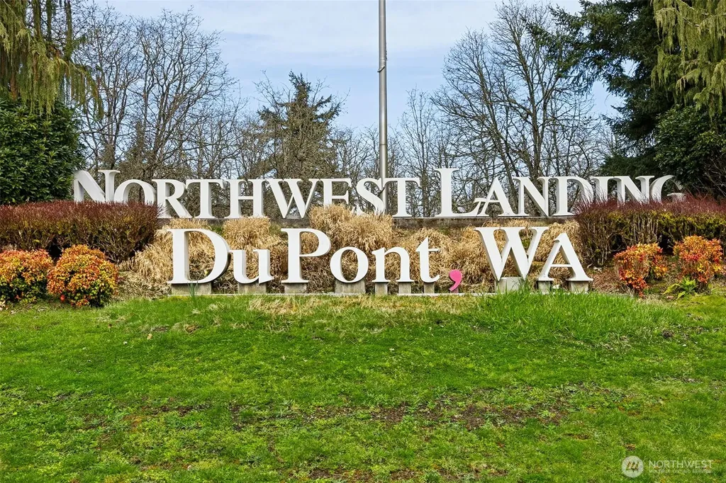 2245 Mcdonald Avenue Dupont WA 98327