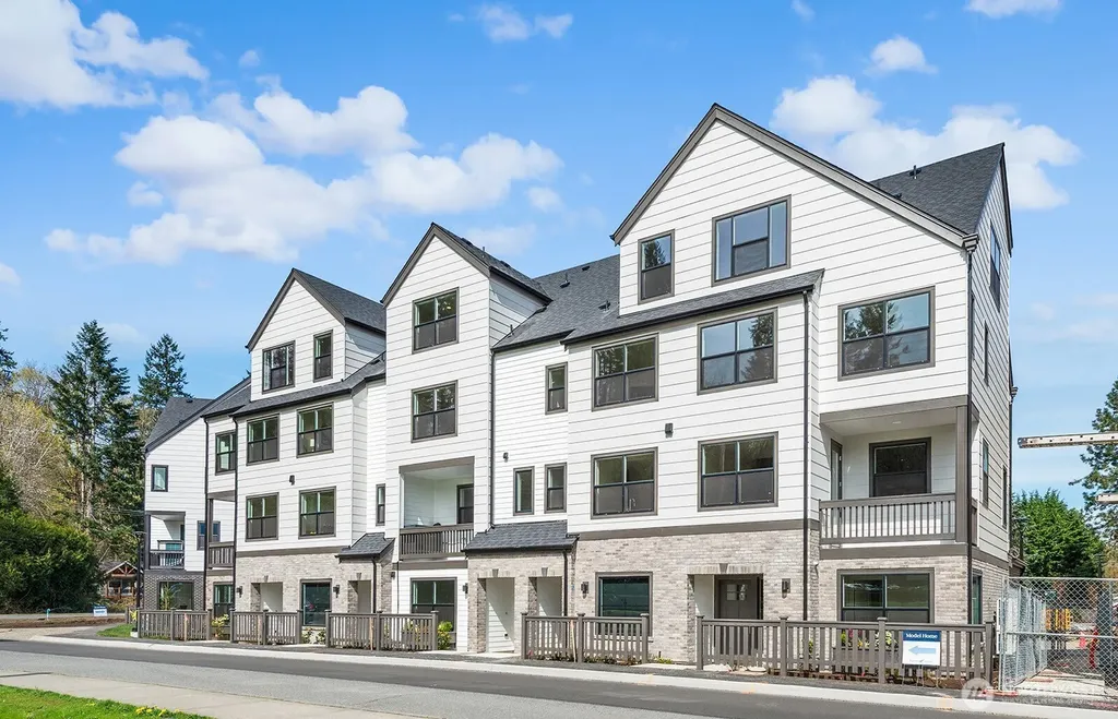762 NW Holly Street Issaquah WA 98027
