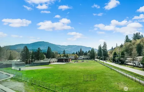 762 NW Holly Street Issaquah WA 98027