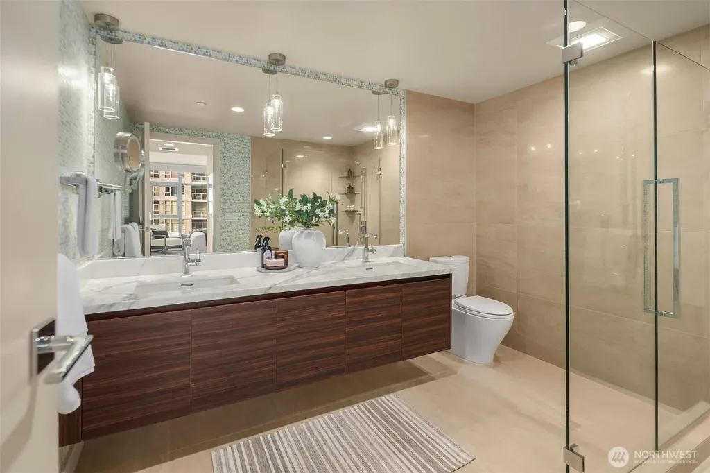 583 Battery Street Seattle WA 98121