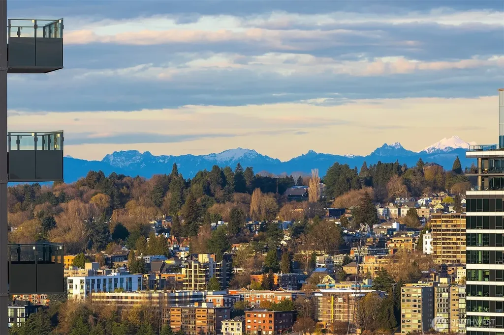 583 Battery Street Seattle WA 98121
