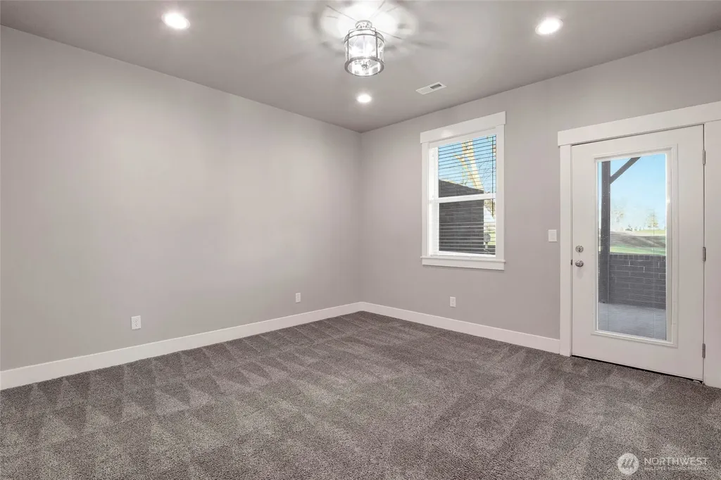 1213 NE Nanto Road Moses Lake WA 98837