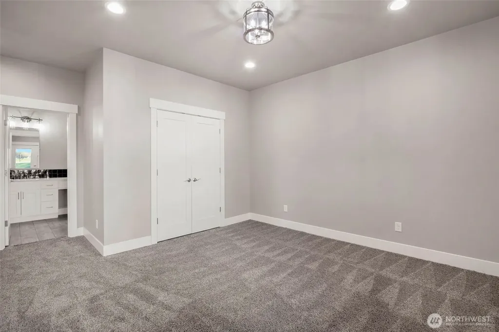 1213 NE Nanto Road Moses Lake WA 98837