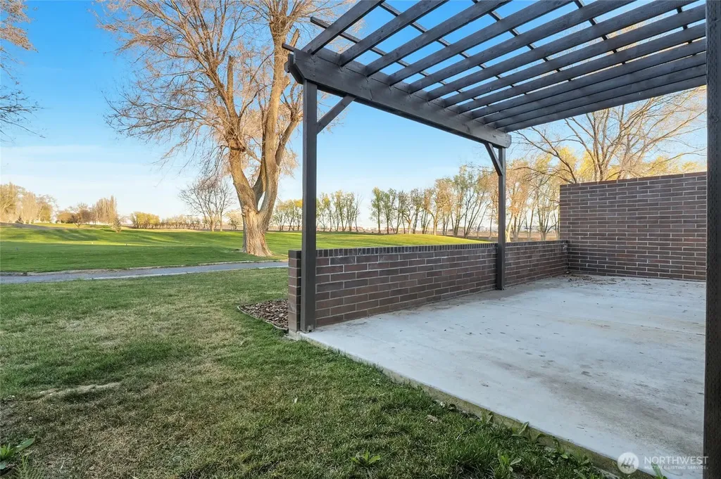 1213 NE Nanto Road Moses Lake WA 98837