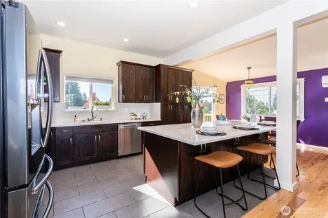 3905 NE 6th Street Renton WA 98056