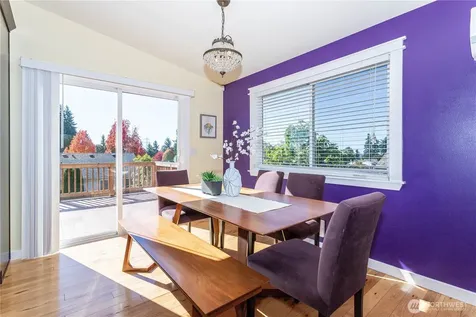 3905 NE 6th Street Renton WA 98056