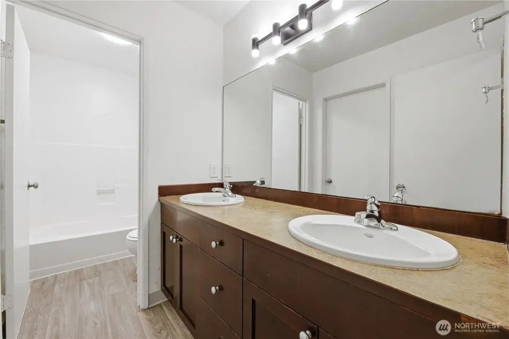 31501 106th Place SE Auburn WA 98092