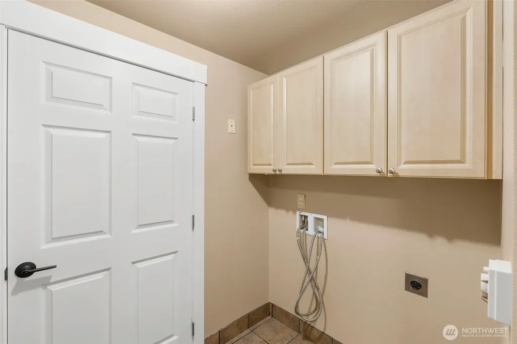 110 Sunny Basin Road Castle Rock WA 98611