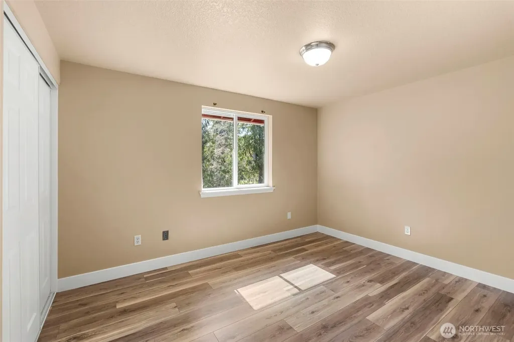 110 Sunny Basin Road Castle Rock WA 98611