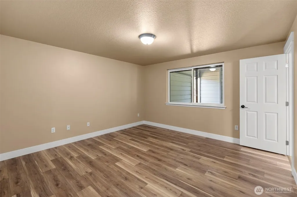 110 Sunny Basin Road Castle Rock WA 98611
