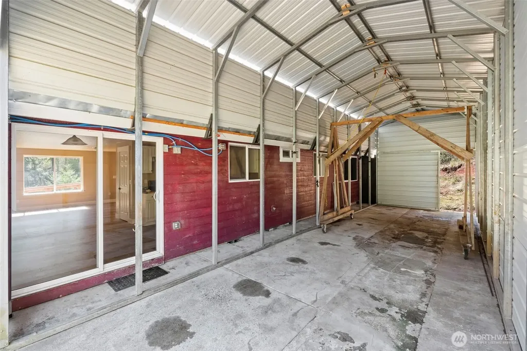 110 Sunny Basin Road Castle Rock WA 98611