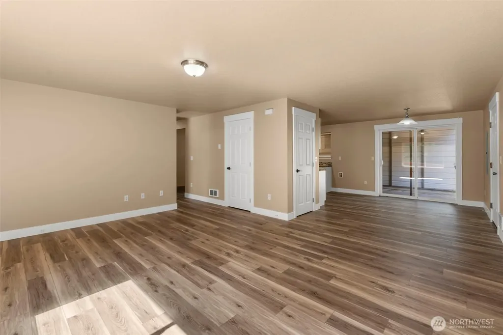 110 Sunny Basin Road Castle Rock WA 98611