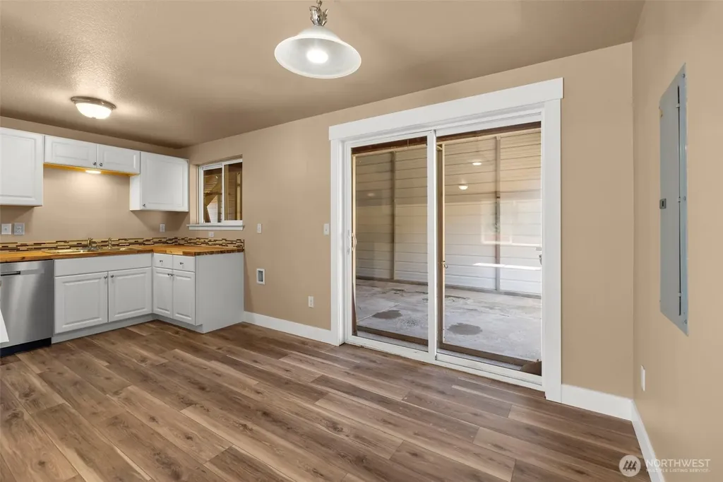 110 Sunny Basin Road Castle Rock WA 98611