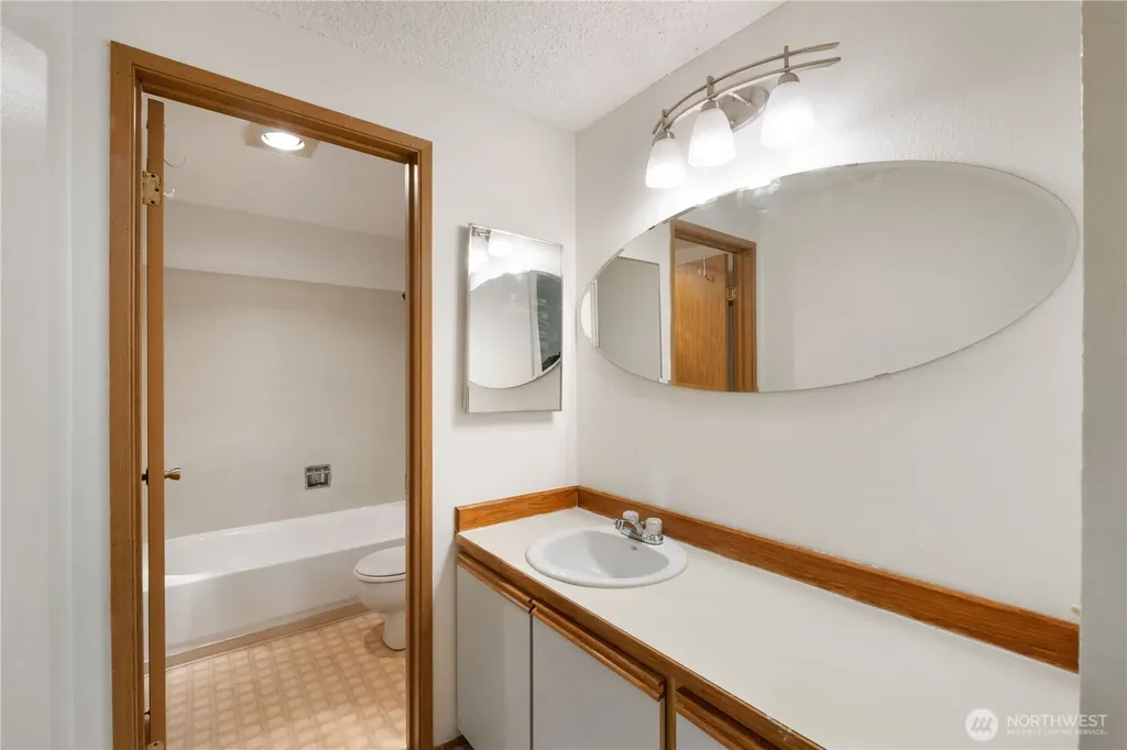 13235 12th Avenue SW Burien WA 98146