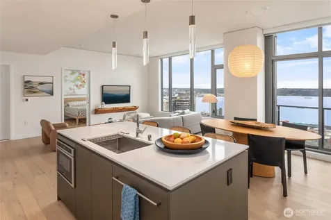 2510 6th Avenue Seattle WA 98121