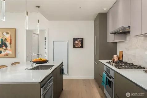 2510 6th Avenue Seattle WA 98121
