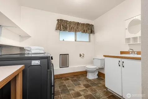 31646 45th Place SW Federal Way WA 98023