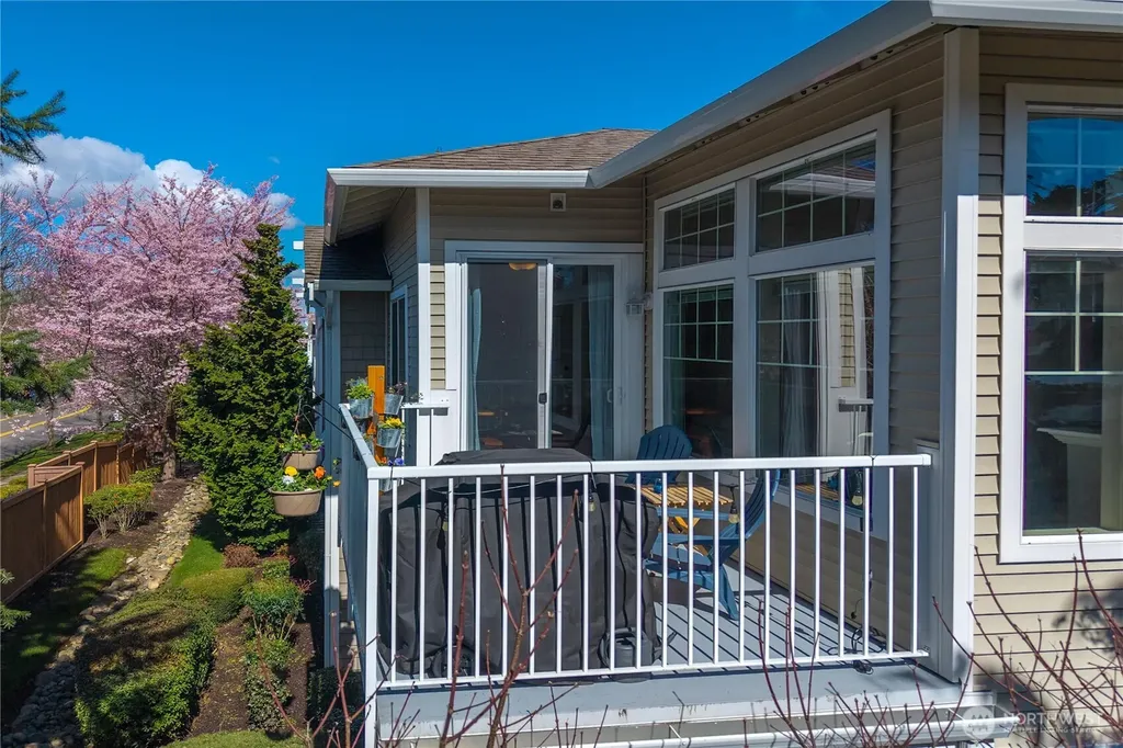 6443 Hazel Avenue SE Auburn WA 98092