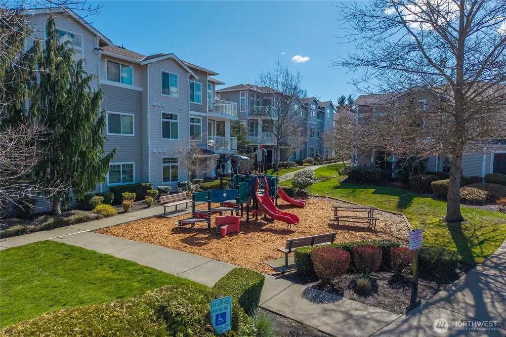6443 Hazel Avenue SE Auburn WA 98092
