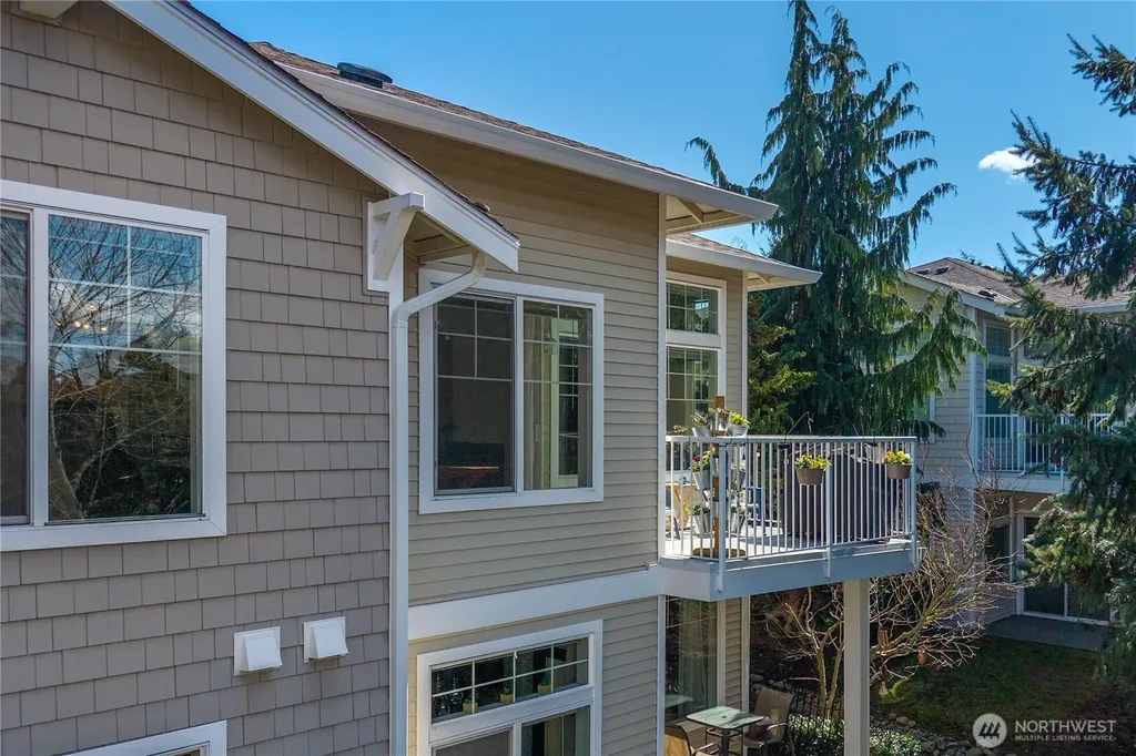 6443 Hazel Avenue SE Auburn WA 98092
