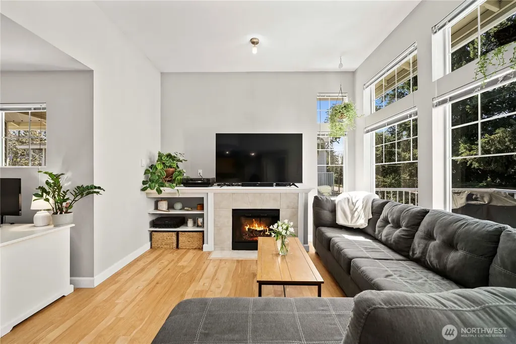 6443 Hazel Avenue SE Auburn WA 98092