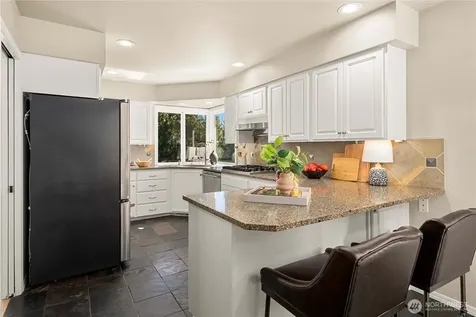 4325 270th Avenue NE Redmond WA 98053
